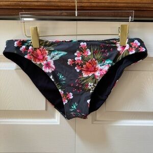 Low Rise Floral Scrunch bottom Bikini Bottoms